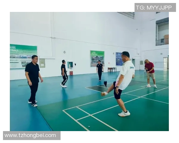 踢毽子与足球明星的奇妙碰撞与运动精神的传承探索