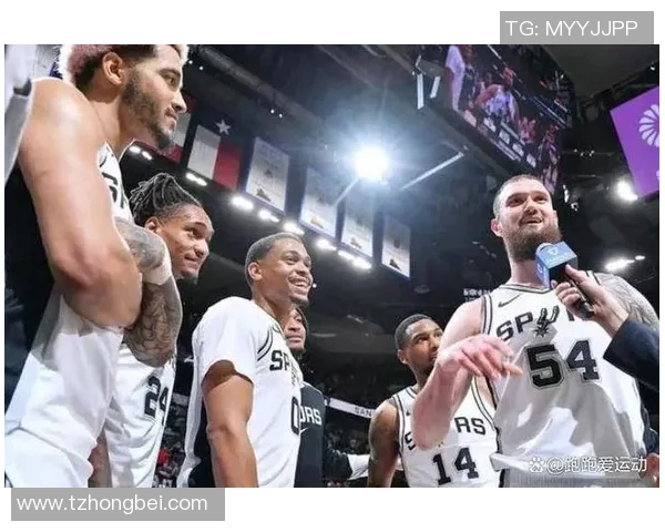 夏季联赛精彩对决马刺与76人激战正酣期待新星崭露头角